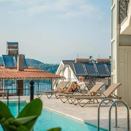 Aparthotel Gizz *